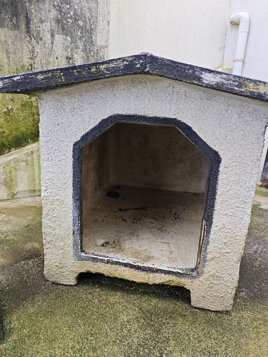 Casota para cão  grande
