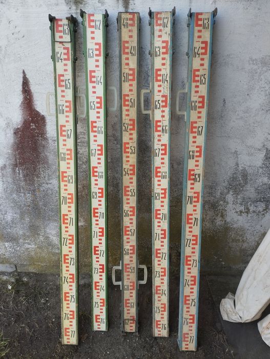 Łaty geodezyjne drogowe budowlane do pomiarów narzędzia PRL retro