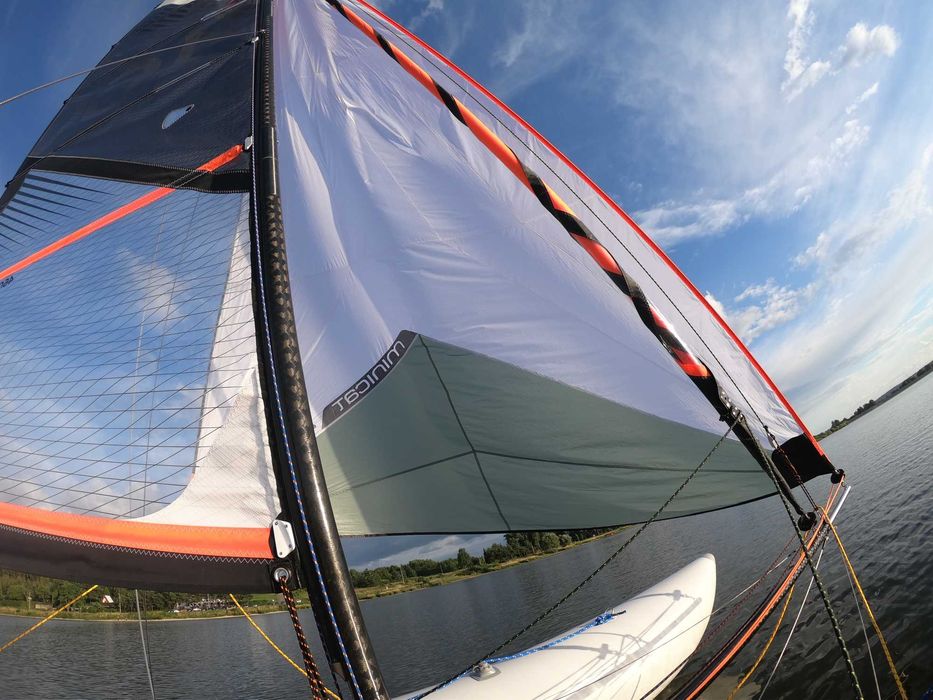 Katamaran Minicat 460 Elite wersja carbon