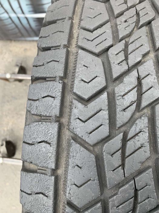 Шини 235/70 R16 Continental всесезонн 2023 рік6,5 мм