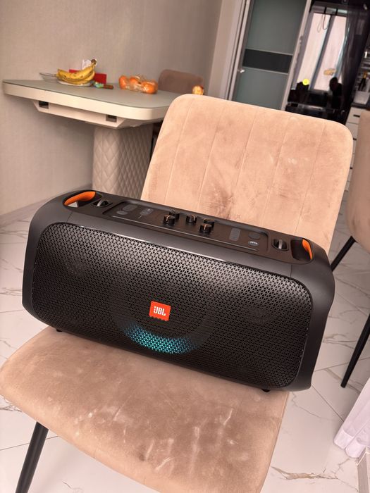 Jbl partybox on the go