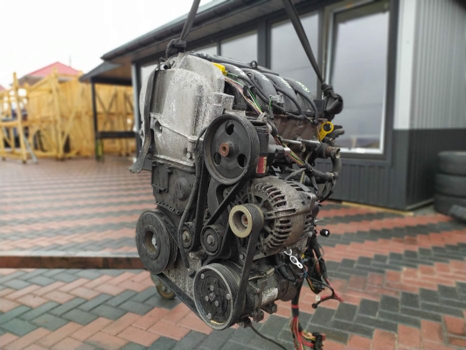 Двигатель Dacia Logan 1.6 бензин k4m690 пробег 165 тис. км