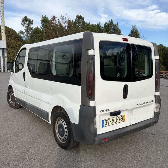 Opel Vivaro 1.9 CDTI de 9 lugares — photo 4