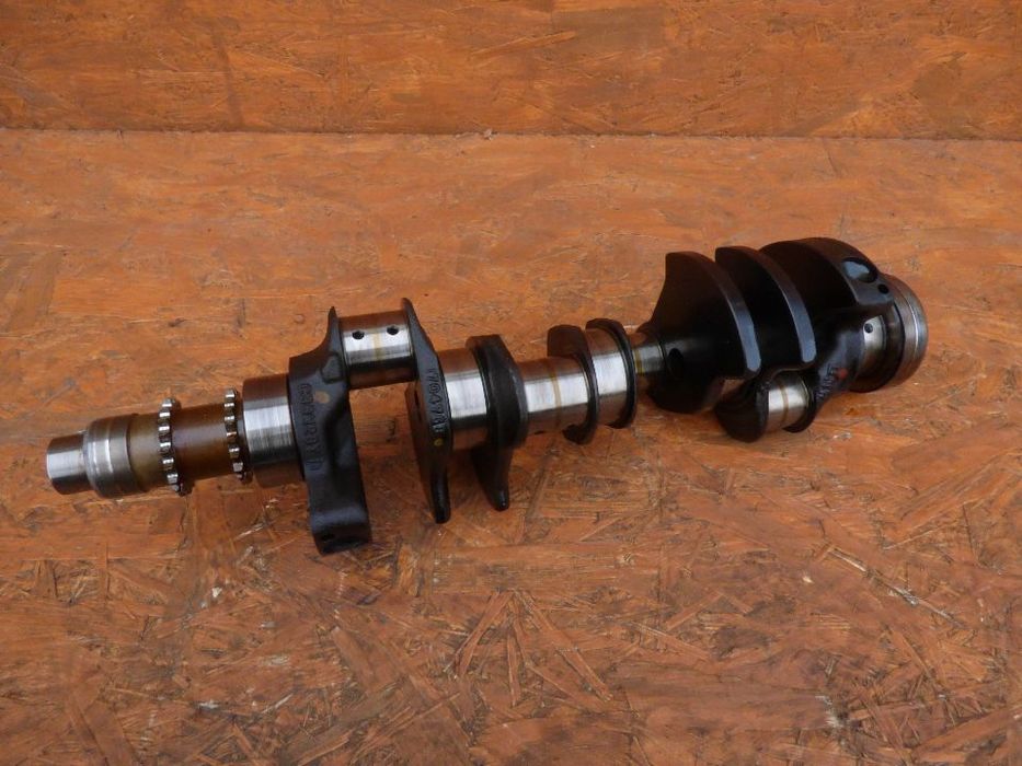 BMW E31 / E38 / E39 / E53 ORYGINALNY Wał korbowy do silnika M62B44TU 2X VANOS C38N2BYH Sprawny w 100% o nr.  11 21 1 745 592 / 1 704 768OEM