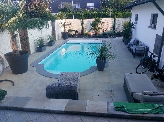 Obróbka w płytkach baseny