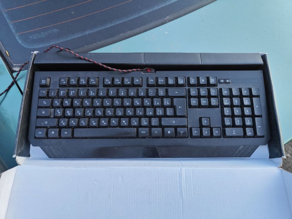 Клавиатура Bloody B120. Мембранная с подсветкой