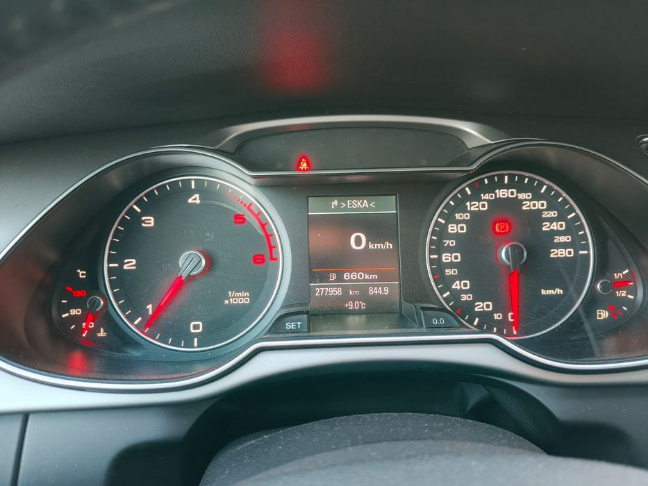 Audi A4 B8 2012r