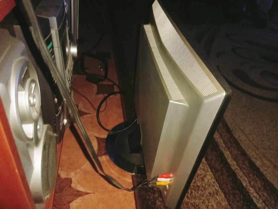 Продам монитор -телевизор. LG  Flatron.