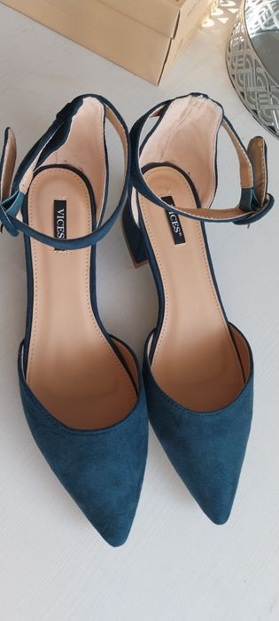 Czółenka zielone 40