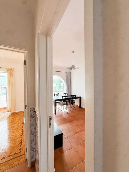 T2 -Fantástico as Portas de Benfica. Arrenda-se