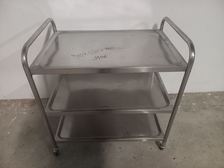 Carro inox com rodas