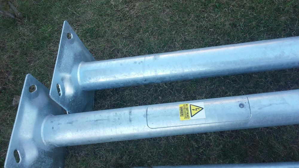 Słup słupy maszty kamera lampa