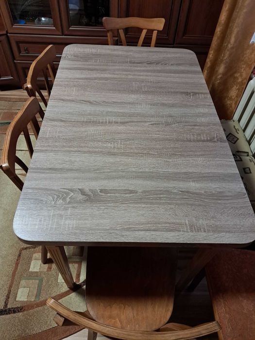 Стіл меблевий розкладний.