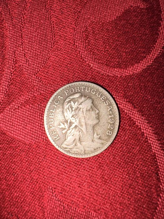 Moeda de 50 centavos de Portugal de 1928