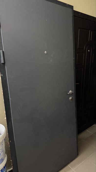 Двері вхідні металеві