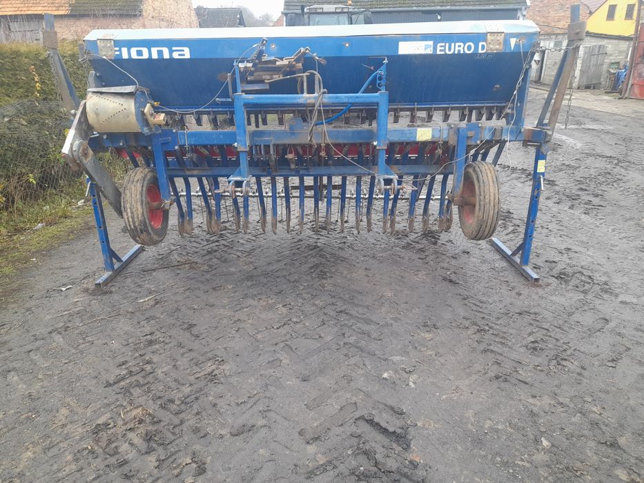 Agregat uprawowo siewny Bierny DALBO  z siewnikiem  fiona