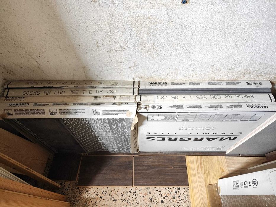 Mosaico Margres, Ref: 66EX5 NR COM Y55 TE NB 730