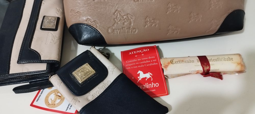 Conjunto cavalinho mala carteira e porta telemóvel