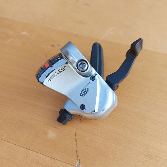 Manetki Shimano Deore XT SL-M750 3x9