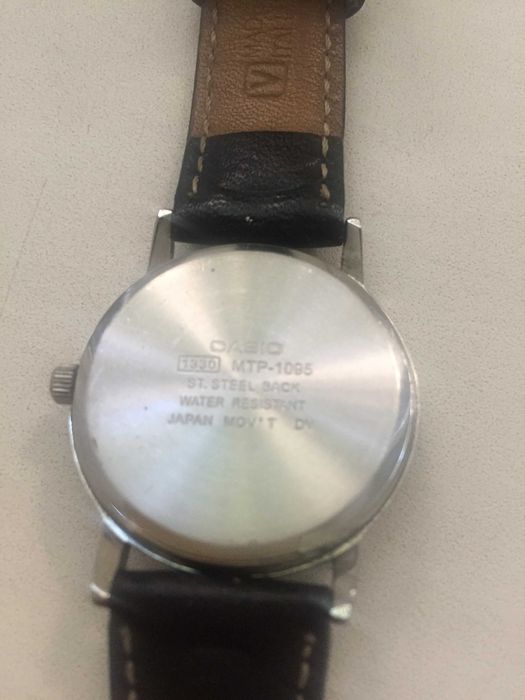 Часы Casio MTP 1095