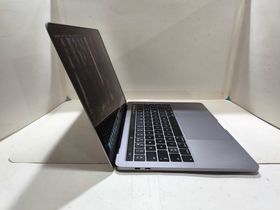 Apple Macbook Pro 13 i5 Touch 2016 SSD 256GB 16GB ram Retina