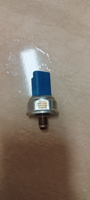 Датчик регулятора тиску палива (РДТ) на Renault Duster