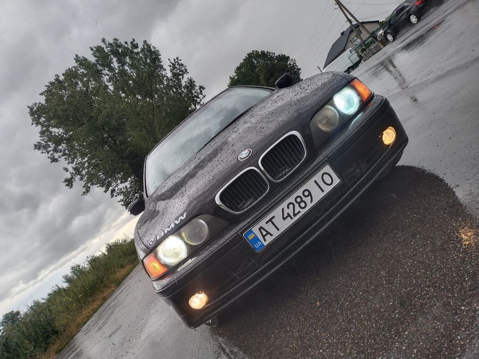 Продам BMW e39 525 бензин