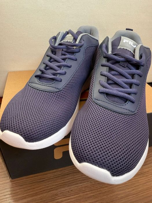 Новие кроссовки Fila 45р легкие