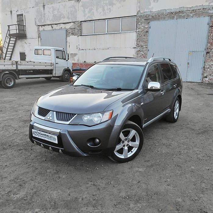 Mitsubishi Outlander XL 4×4 Міцубісі Аутлендер повний привід