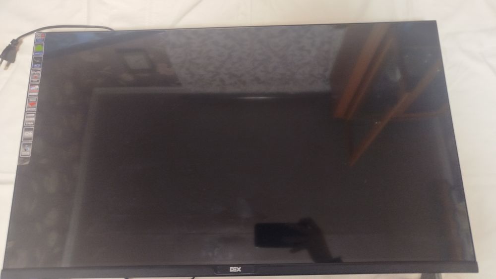 Телевізор Dex 32