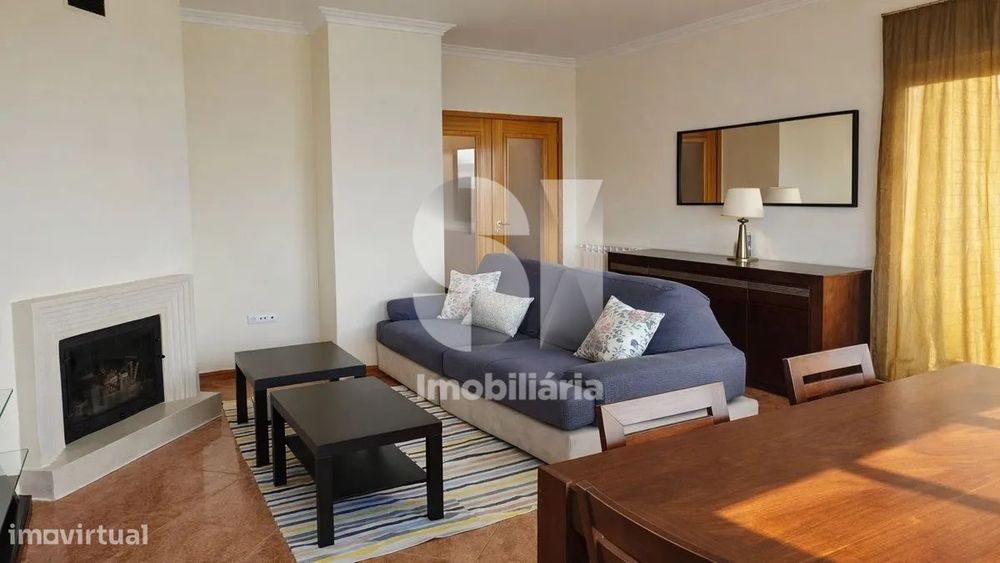 T3 com Garagem Fechada e Varanda - Vila Nova de Gaia — Vilar de Andorinho, Porto