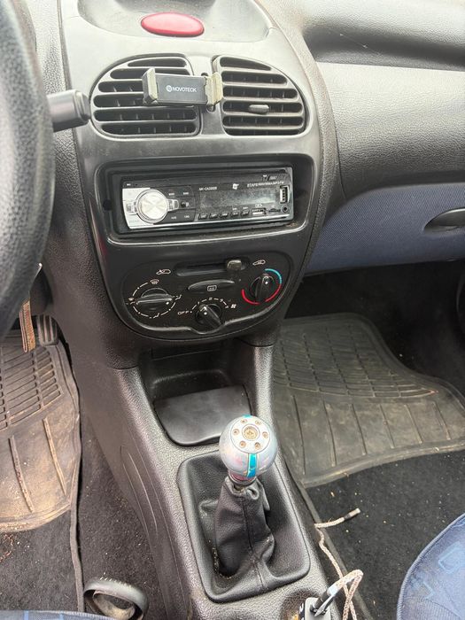 Vendo Pegeot 206 1.9D