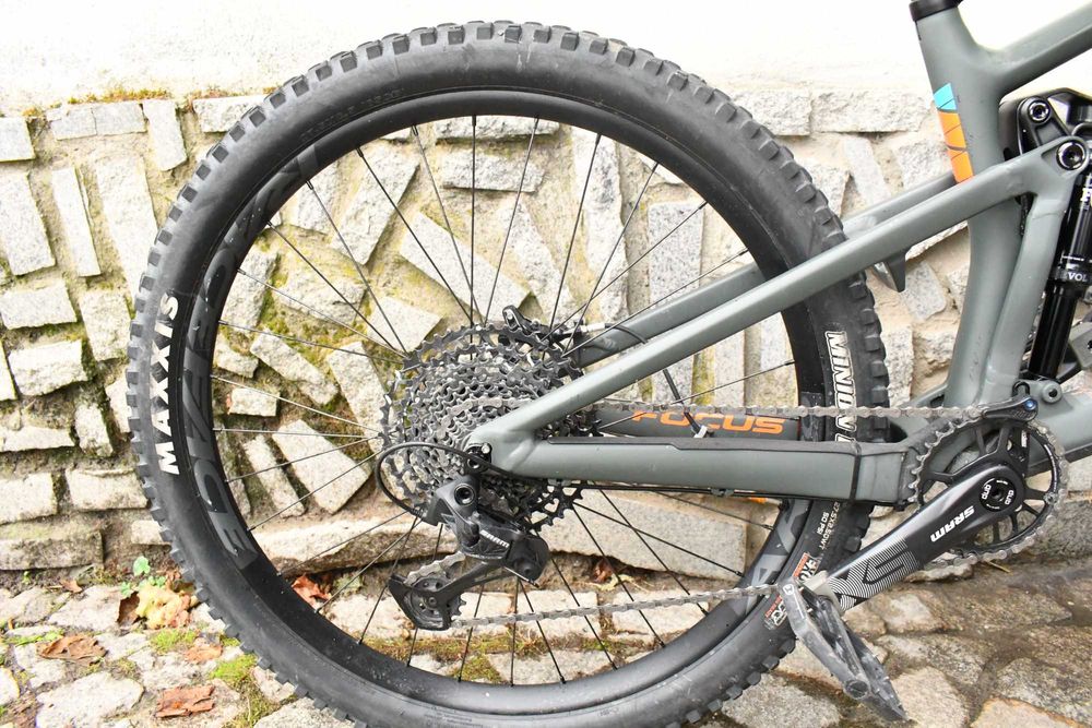 Bicicleta Enduro Carbono Focus Sam 2021 Tamanho S (preço negociável)