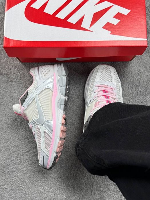 Nike Air Zoom Vomero 5 White Pink / жіночі кросівки найк 37 38 39 40