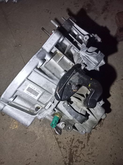 Короба механіка 4х4 Duster 8200967683 TL8002