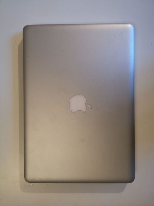 Macbook pro 2010 na części, 2 ładowarki