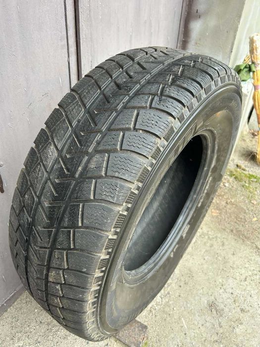 Зимова шина 245/70 R16 michelin lalitude alpin