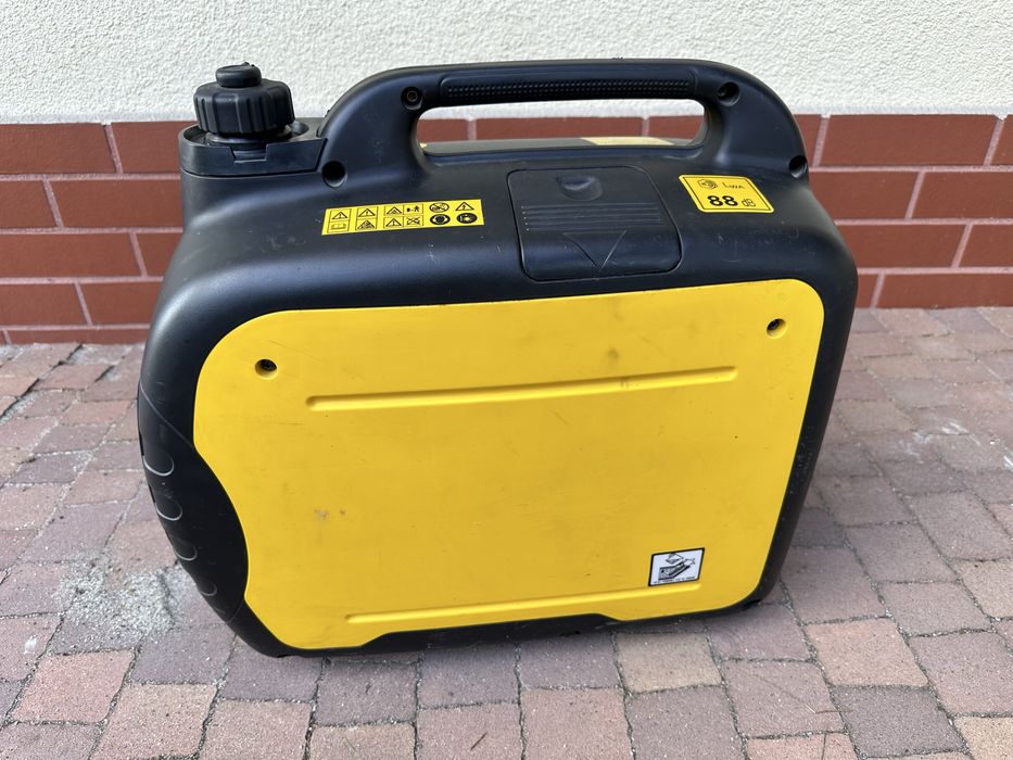 STANLEY SIG 2000 Silent – Cichy agregat  inwerterowy walizkowy 2kW / 1.6kW