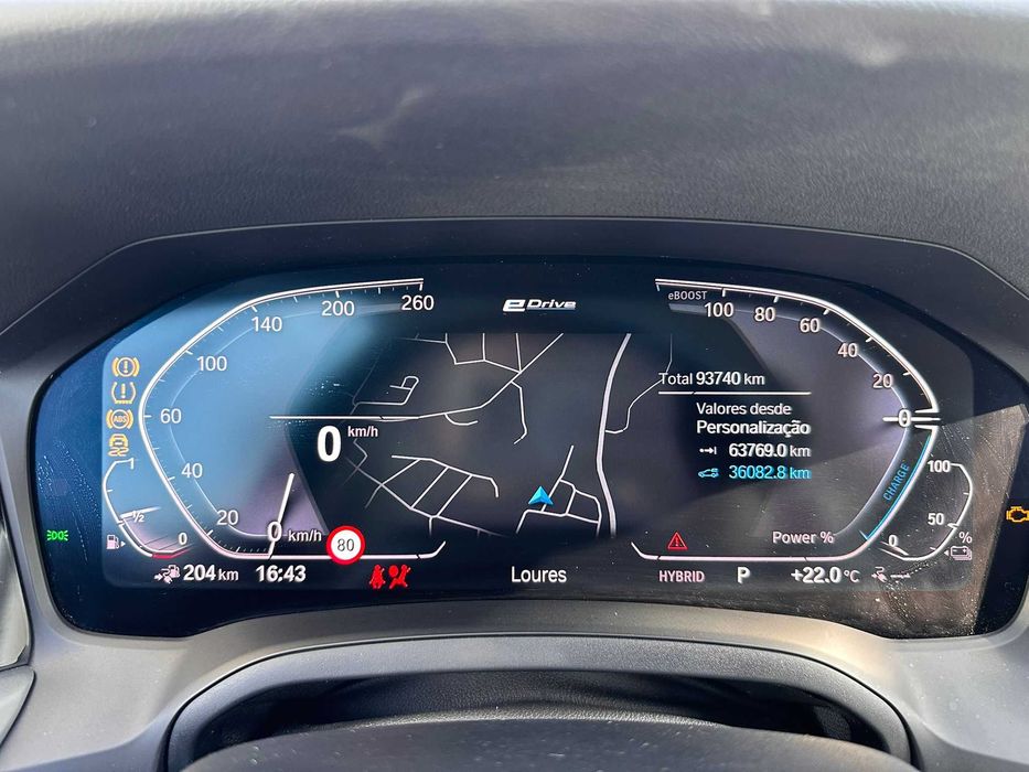 BMW 330 e Plug-in-Hybrid 292 cv  215 kW de 2019 Salvado