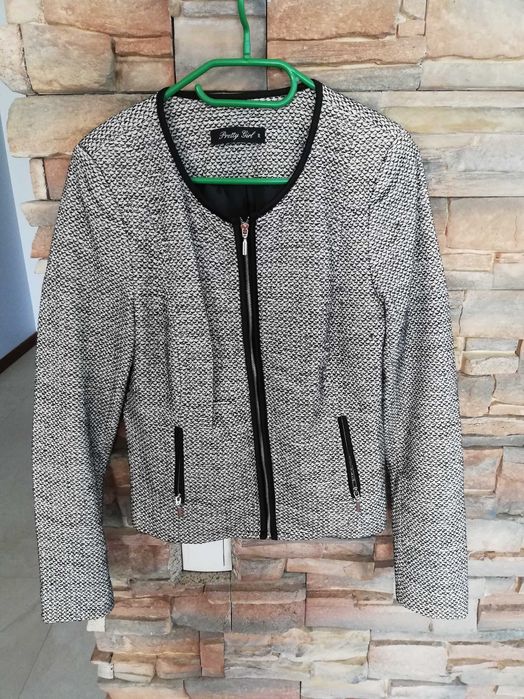 Pudełkowy żakiet damski rozm.38