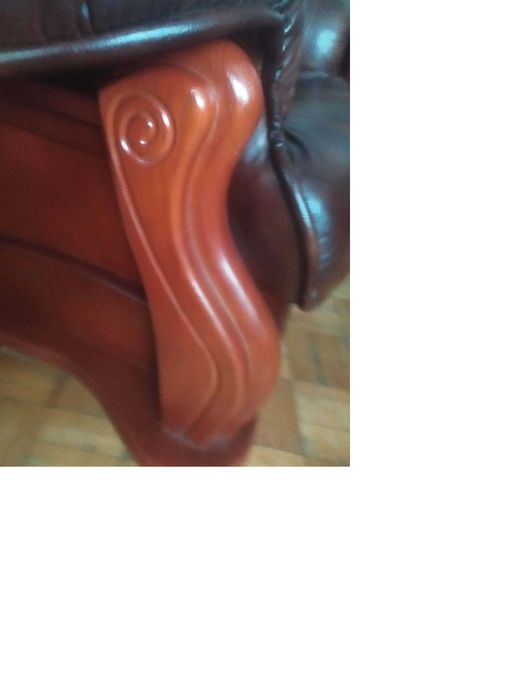 skórzany brązowy fotel