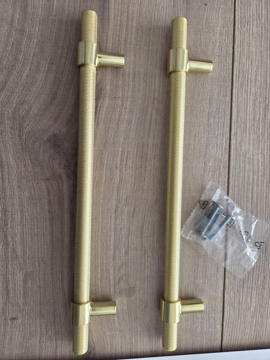 Złote uchwyty design do szafy szafki szuflady metalowe Pax Besta itp