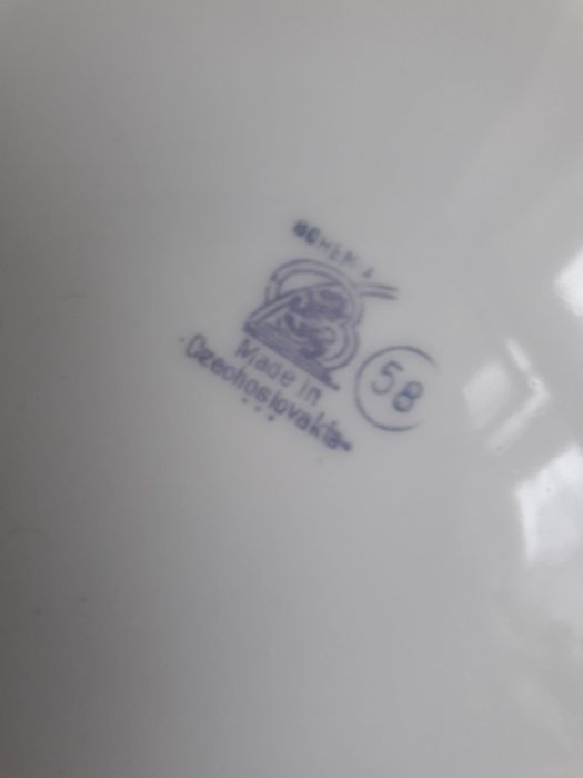 Тарелки сов.времен, Чехославакия, 6 глубоких и 6 мелких.