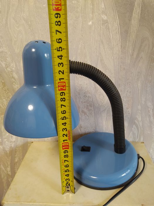 Настольная лампа.