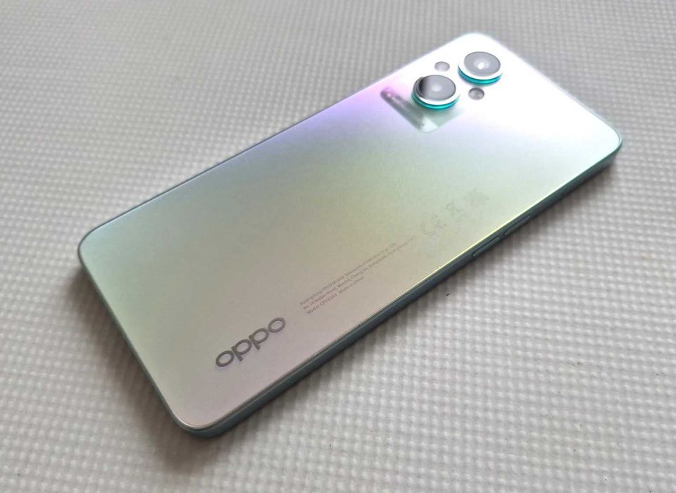 Smartfon Oppo Reno7 Lite 5G 8 GB / 128 GB 5G tęczowy _ stan idealny!