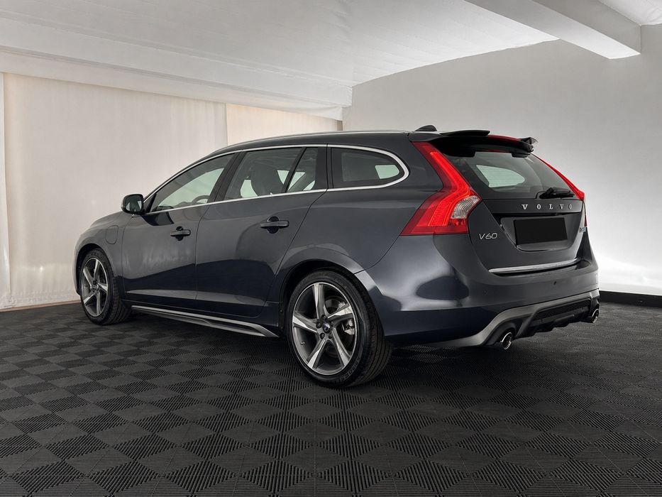 Volvo V60 Volvo V60 D6 Plug-in Hybrid R-Design Polestar