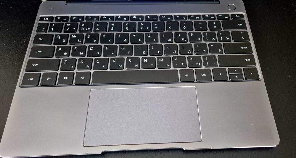 Huawei MateBook 13 | Ryzen 5 | 16 GB RAM | 512 GB SSD | klawiatura RU-EN