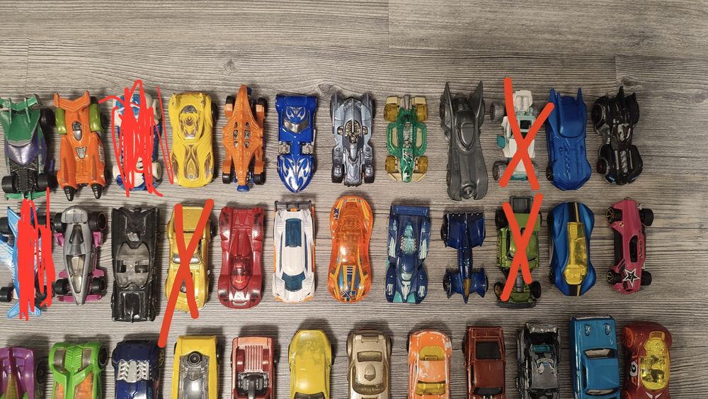 Машинки HotWheels
