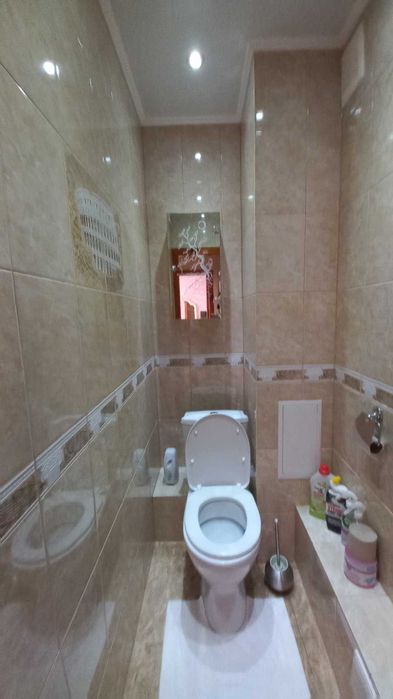 Продаж 2-К кв, вул. Соборності 3