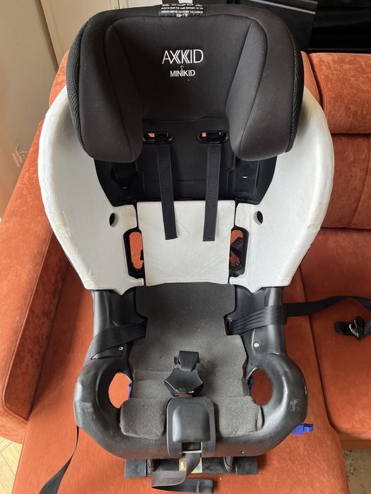 Fotelik Axkid Minikid (9-25kg)